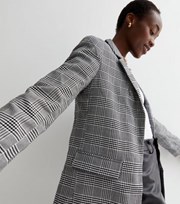 New Look Tall Black Check Relaxed Fit Blazer